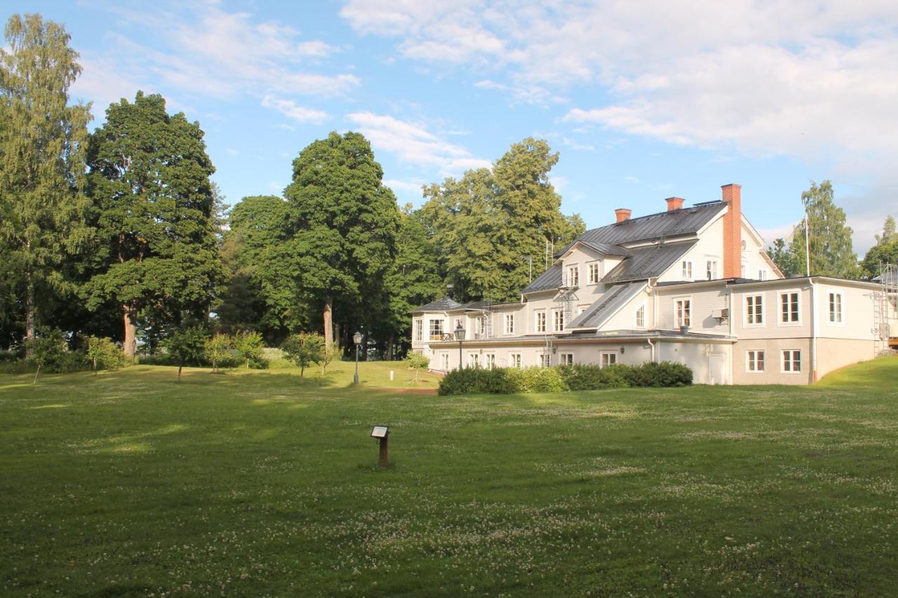 Wanbo Herrgard 4* Smedjebacken